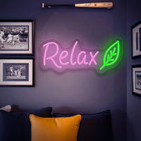 Enseigne Néon « RELAX »
